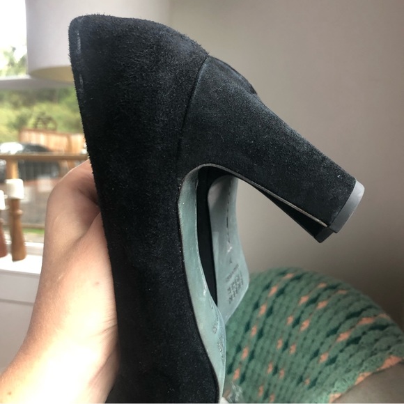 EILEEN FISHER - Suede Block Heel black Pump -like new- - Picture 9 of 12